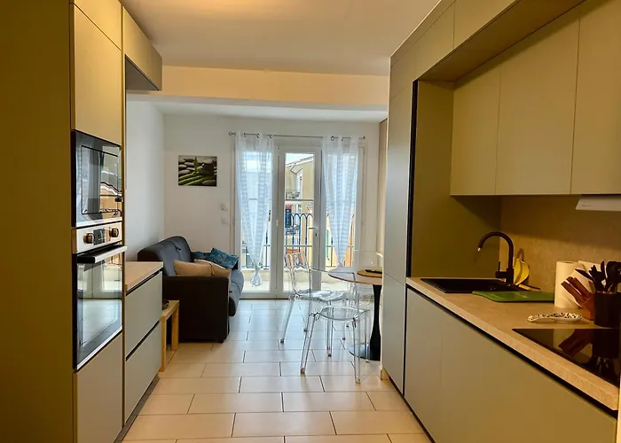 Centre Avec Piscine Et Vue Apartamento *