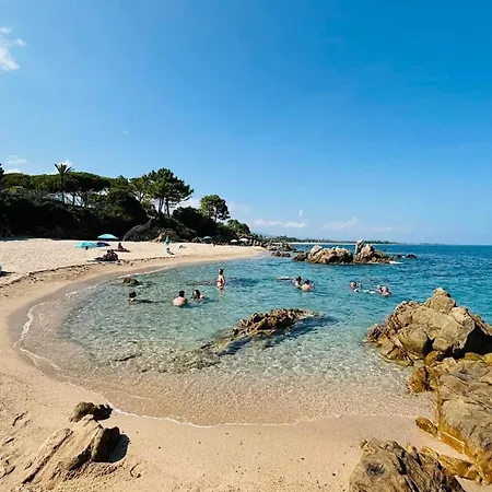Appartement Centre Ville Avec Piscine Et Vue Mer 아파트