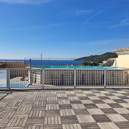 Appartement Centre Ville Avec Piscine Et Vue Mer