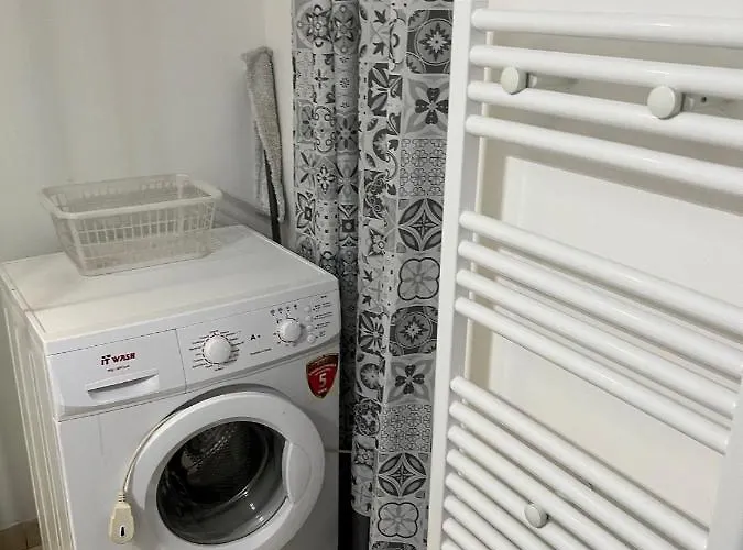 Centre Avec Piscine Et Vue *